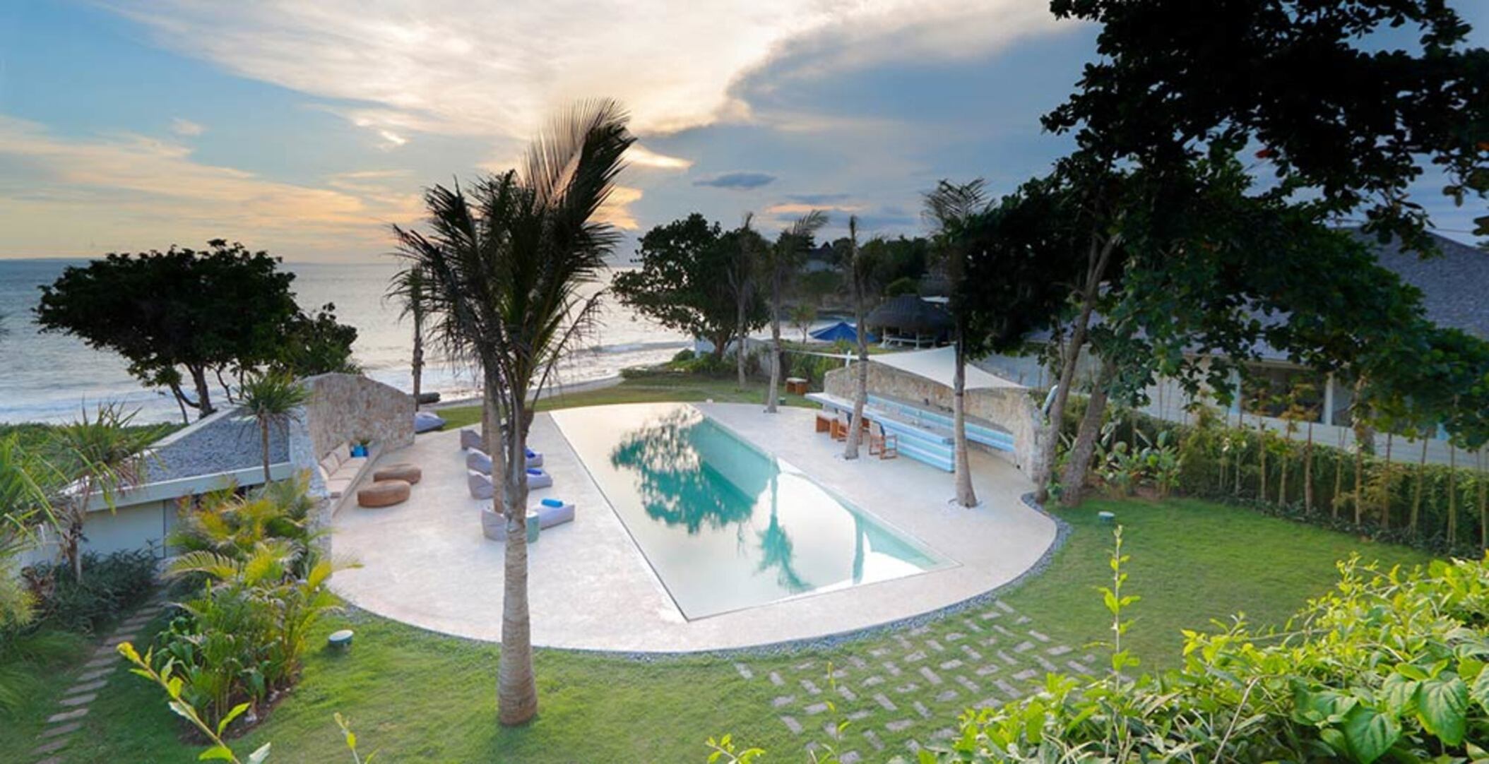 Bali'de Sahile Yakın Lüks Villa Kiralama, Bali Villa 1073