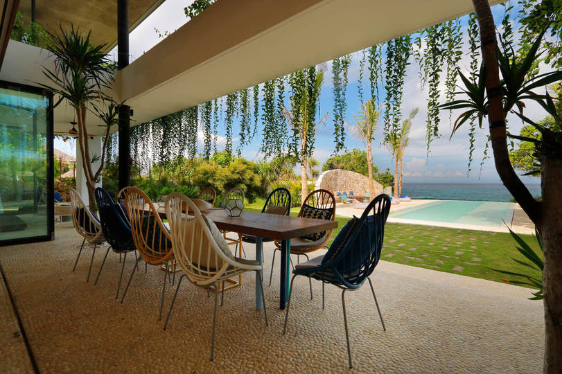 Bali'de Sahile Yakın Lüks Villa Kiralama, Bali Villa 1073