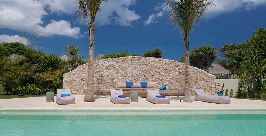 Bali'de Sahile Yakın Lüks Villa Kiralama, Bali Villa 1073
