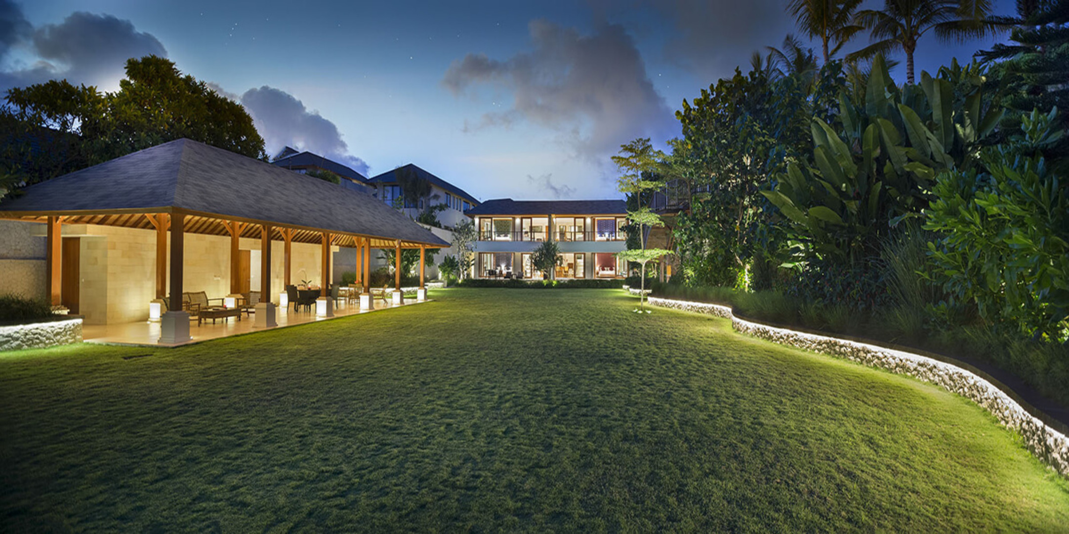 Bukit'te Birinci Sınıf Konumda Güzel 5 Yıldızlı Villa, Villa Markisa