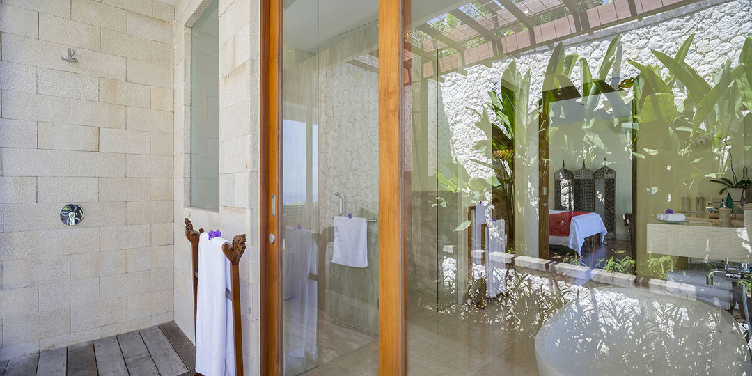 Bukit'te Birinci Sınıf Konumda Güzel 5 Yıldızlı Villa, Villa Markisa