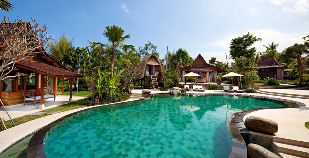 Bali'de Sahile Yakın Lüks Villa Kiralama, Bali Villa 1096