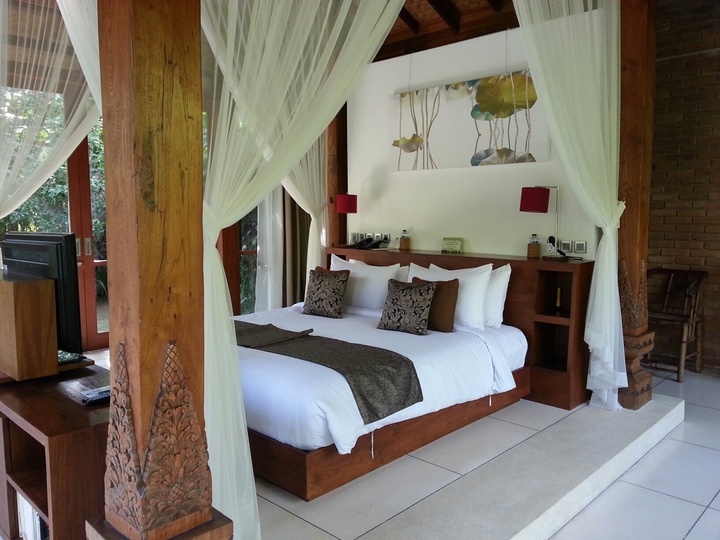 Bali'de Sahile Yakın Lüks Villa Kiralama, Bali Villa 1096