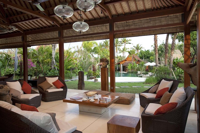 Bali'de Sahile Yakın Lüks Villa Kiralama, Bali Villa 1096