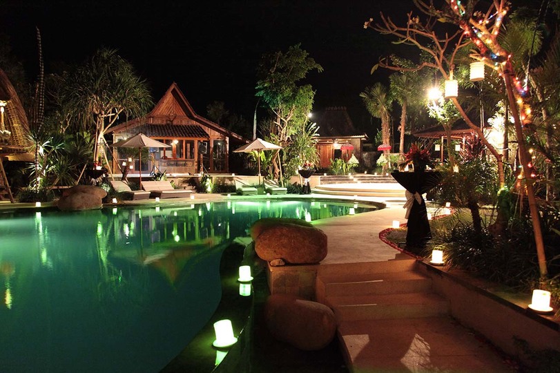 Bali'de Sahile Yakın Lüks Villa Kiralama, Bali Villa 1096