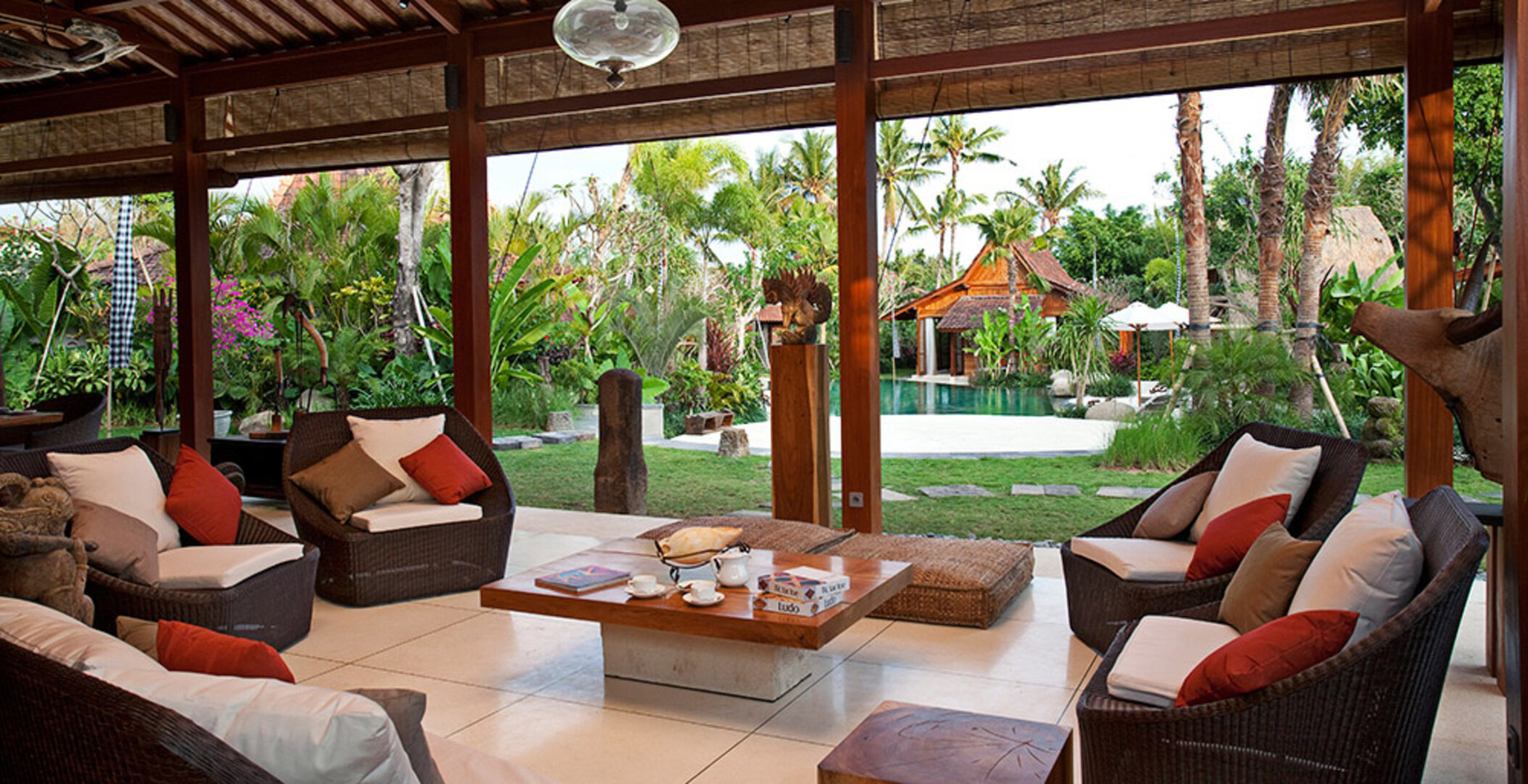 Bali'de Sahile Yakın Lüks Villa Kiralama, Bali Villa 1096