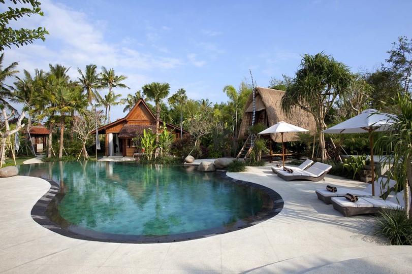 Bali'de Sahile Yakın Lüks Villa Kiralama, Bali Villa 1096