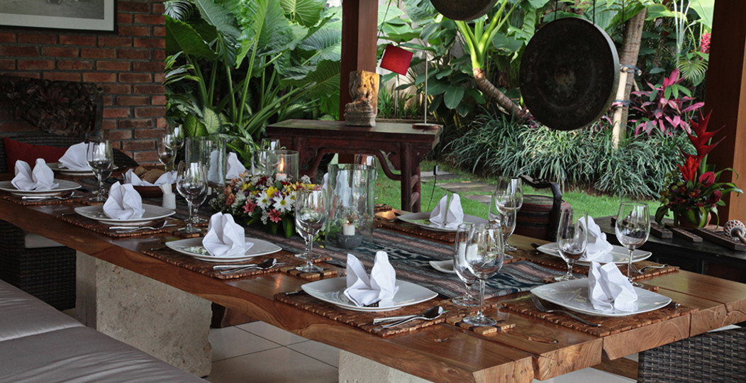 Bali'de Sahile Yakın Lüks Villa Kiralama, Bali Villa 1096