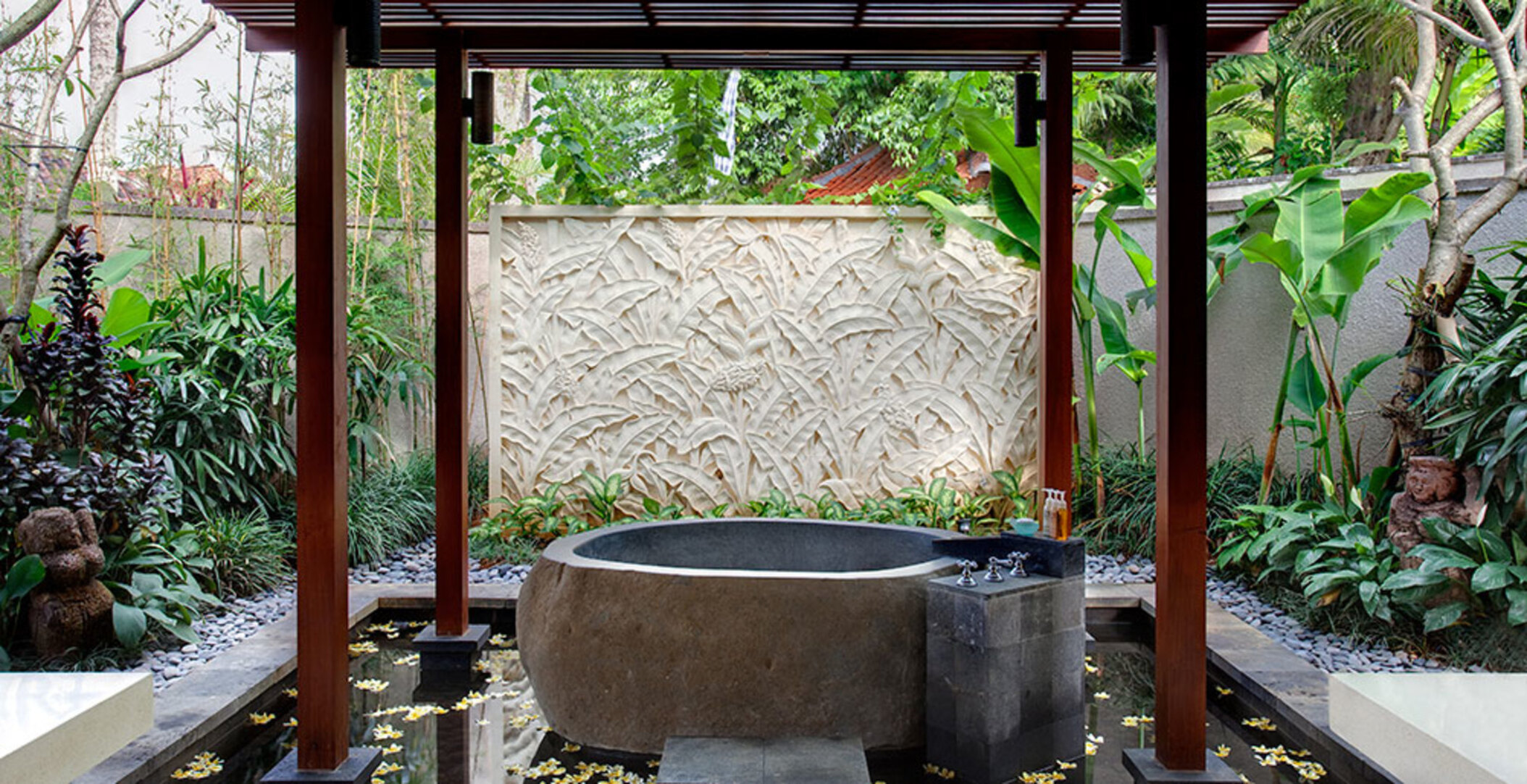 Bali'de Sahile Yakın Lüks Villa Kiralama, Bali Villa 1096