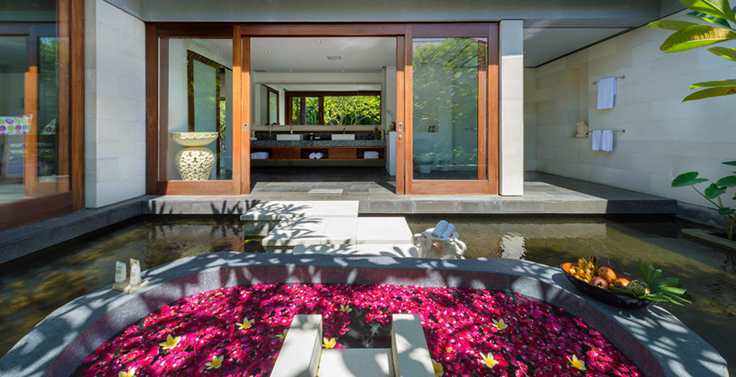 Bali'de Sahile Yakın Lüks Villa Kiralama, Bali Villa 1098
