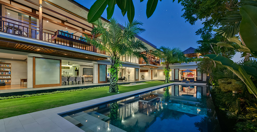 Bali'de Sahile Yakın Lüks Villa Kiralama, Bali Villa 1098