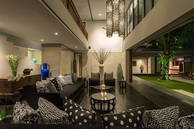 Bali'de Sahile Yakın Lüks Villa Kiralama, Bali Villa 1098