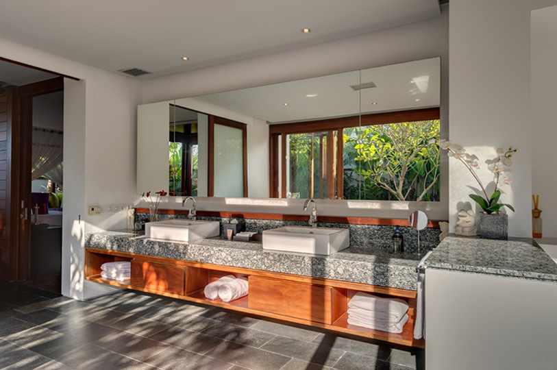 Bali'de Sahile Yakın Lüks Villa Kiralama, Bali Villa 1098