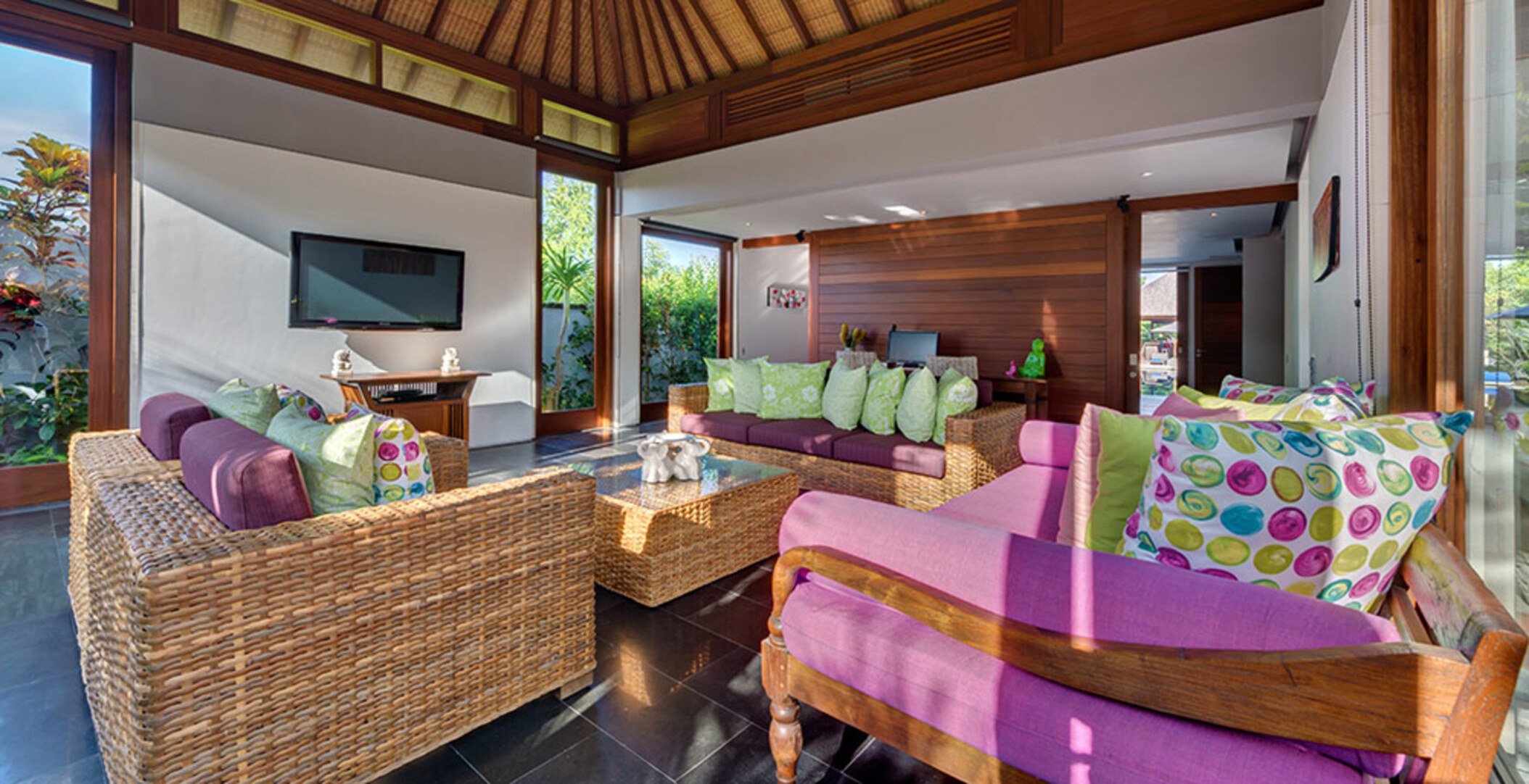 Bali'de Sahile Yakın Lüks Villa Kiralama, Bali Villa 1098