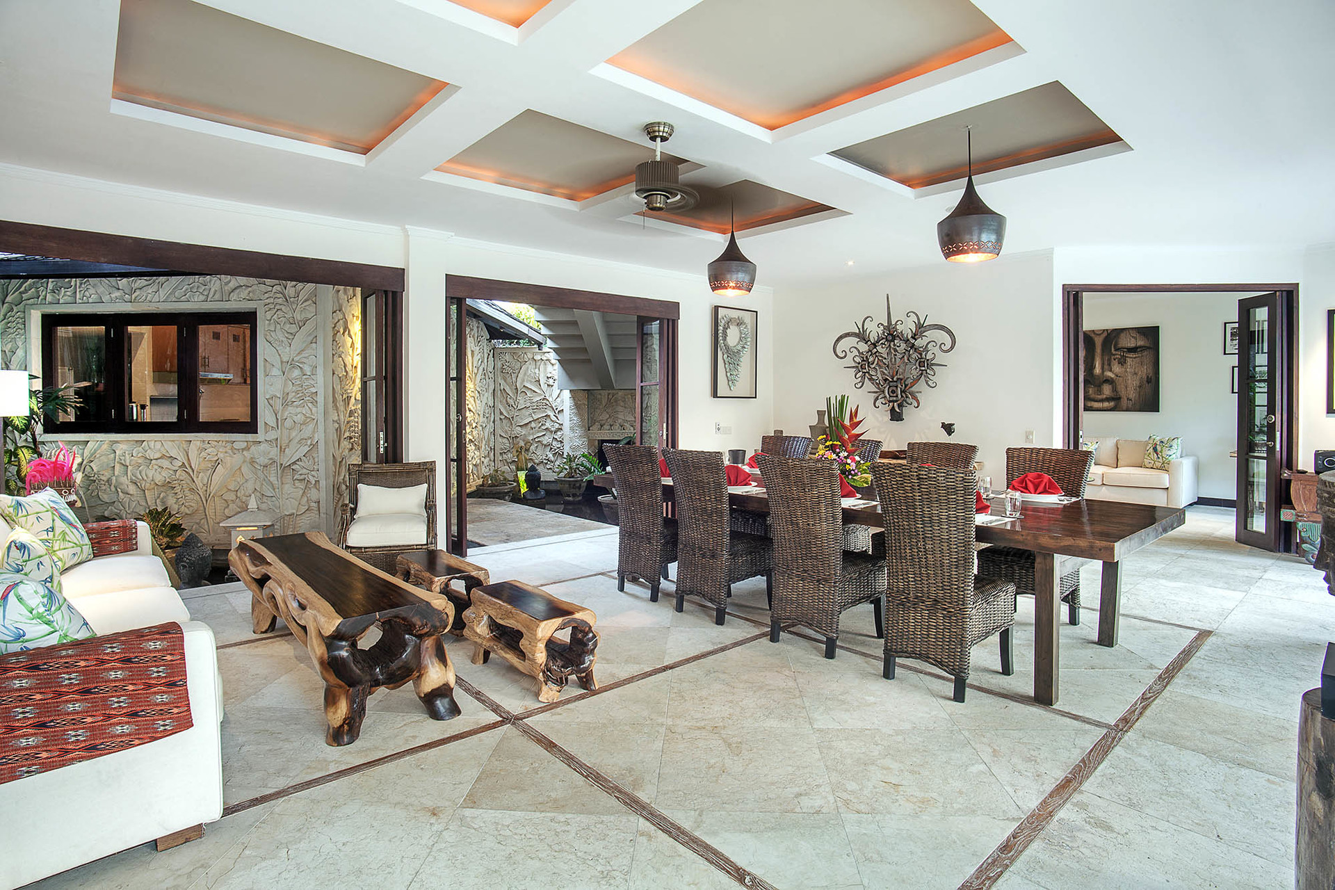 Bali'de Huzurlu Vaha: 4 Yatak Odalı Villa Kaçamağı, 1110