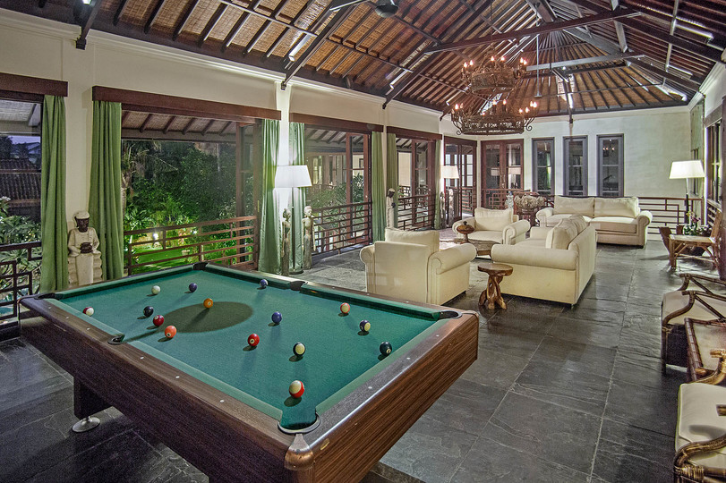 Bali'de Huzurlu Vaha: 4 Yatak Odalı Villa Kaçamağı, 1110