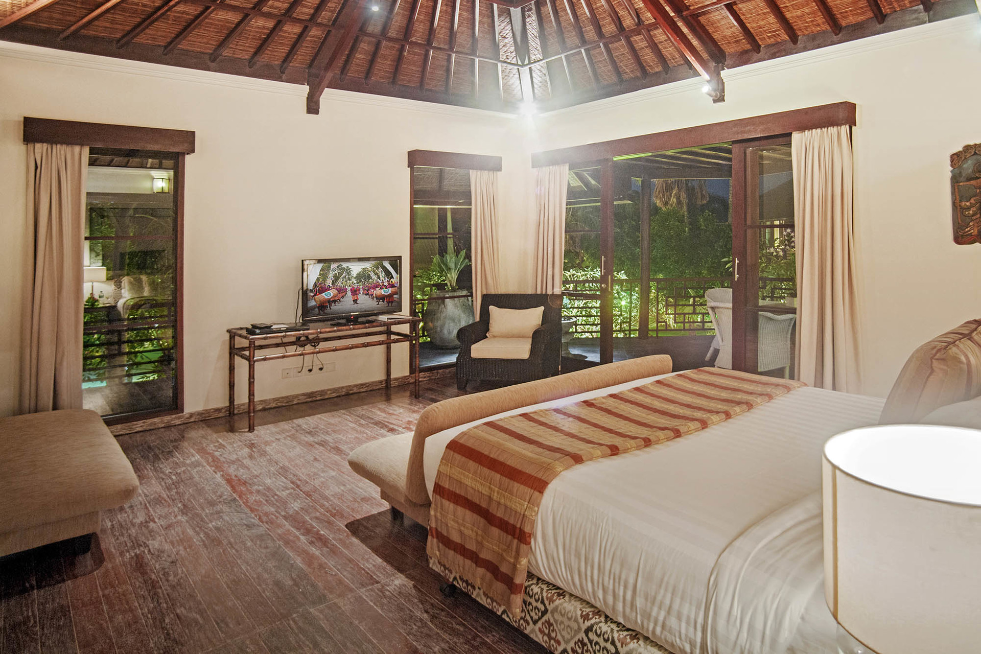 Bali'de Huzurlu Vaha: 4 Yatak Odalı Villa Kaçamağı, 1110