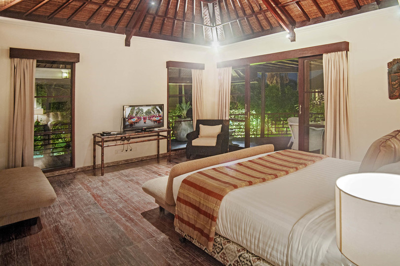 Bali'de Huzurlu Vaha: 4 Yatak Odalı Villa Kaçamağı, 1110
