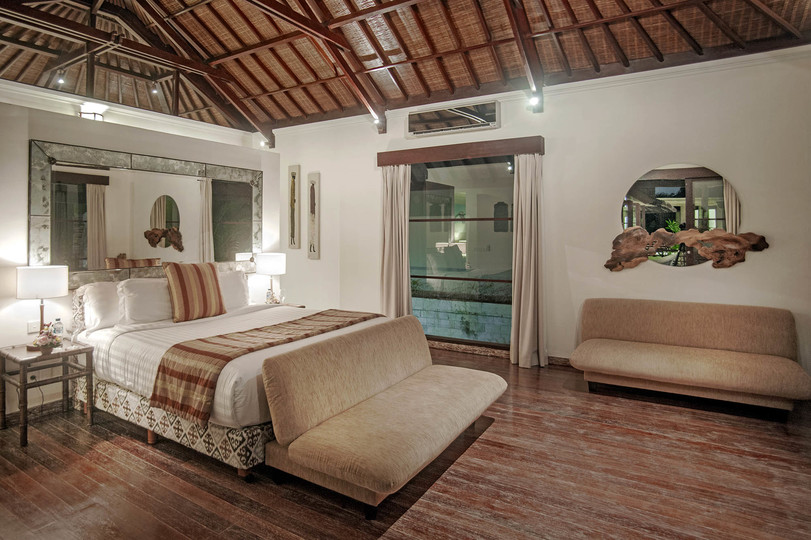 Bali'de Huzurlu Vaha: 4 Yatak Odalı Villa Kaçamağı, 1110