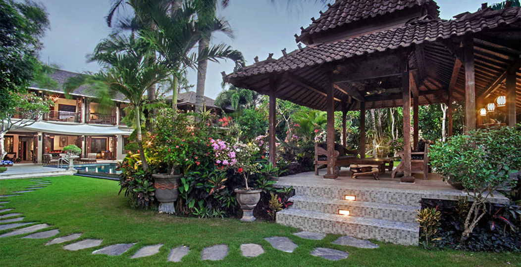 Bali'de Huzurlu Vaha: 4 Yatak Odalı Villa Kaçamağı, 1110