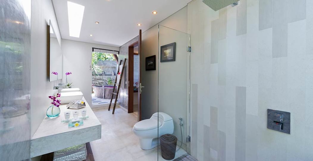 Bali'de Sahile Yakın Lüks Villa Kiralama, Bali Villa 1120