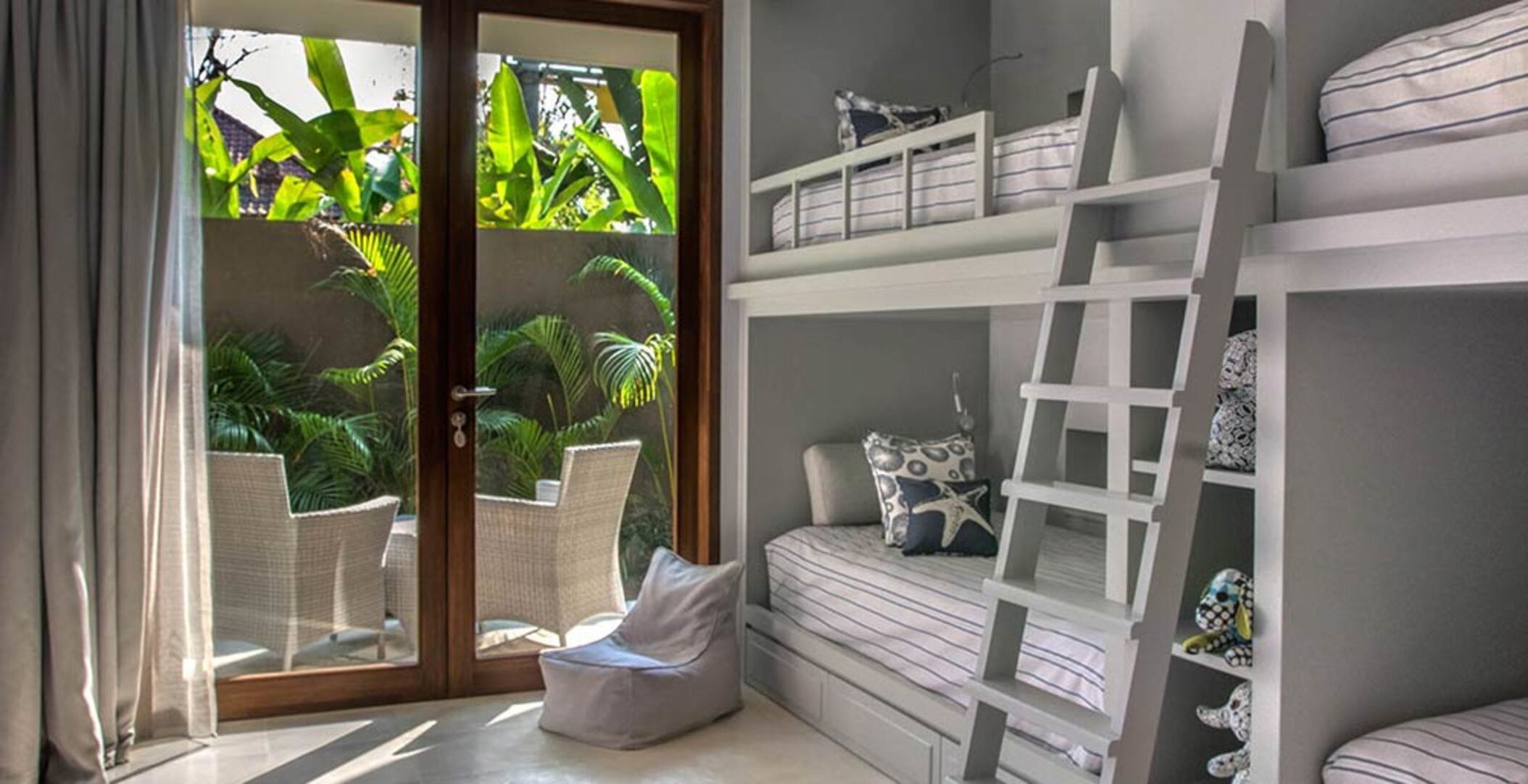 Bali'de Sahile Yakın Lüks Villa Kiralama, Bali Villa 1130