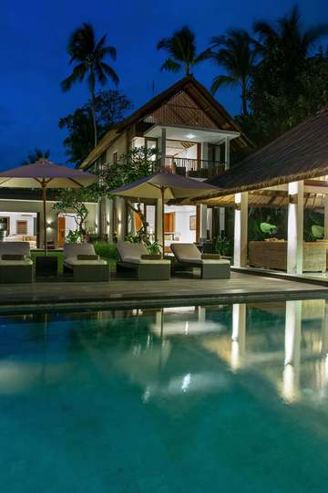 Bali'de Sahile Yakın Lüks Villa Kiralama, Bali Villa 1130
