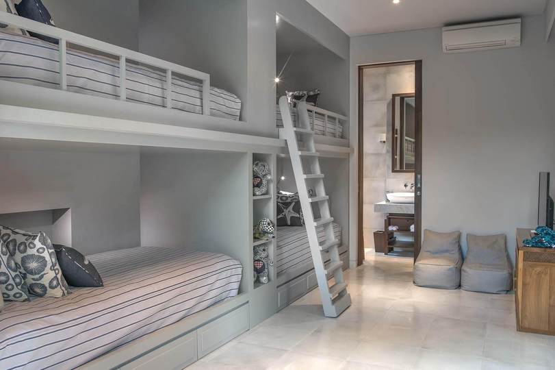 Bali'de Sahile Yakın Lüks Villa Kiralama, Bali Villa 1130