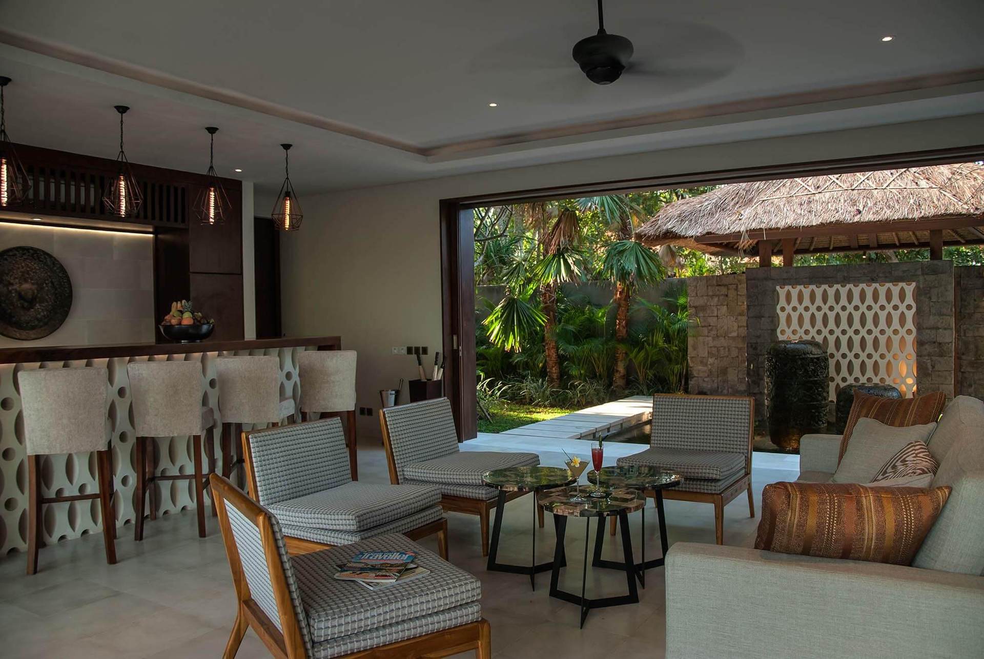 Bali'de Sahile Yakın Lüks Villa Kiralama, Bali Villa 1130