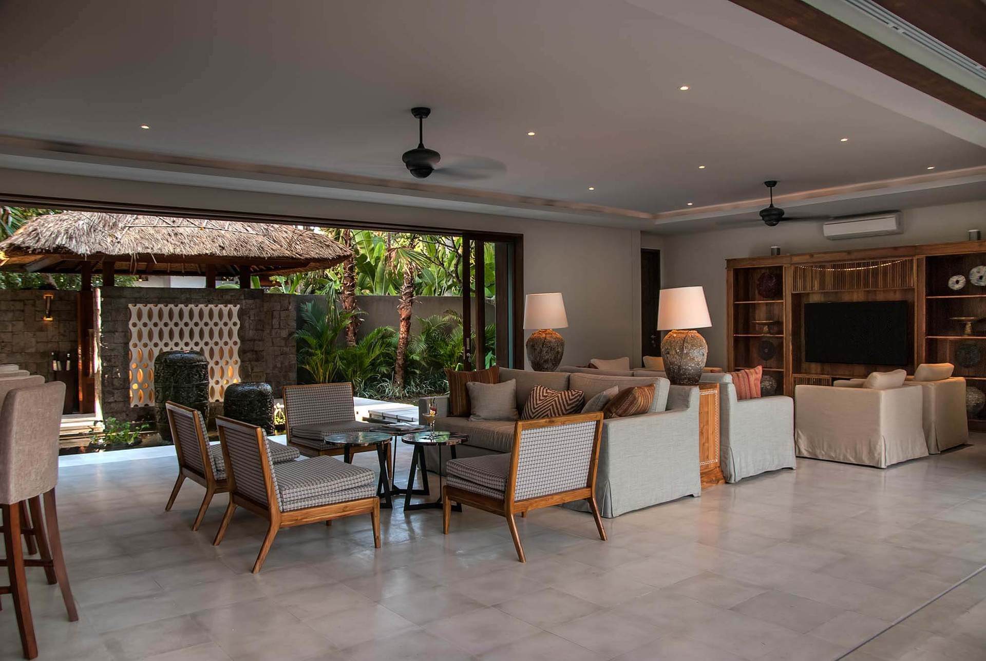 Bali'de Sahile Yakın Lüks Villa Kiralama, Bali Villa 1130