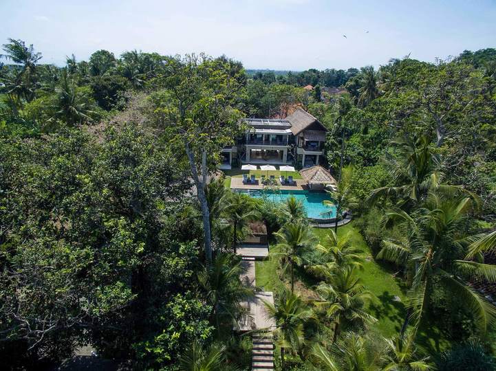 Bali'de Sahile Yakın Lüks Villa Kiralama, Bali Villa 1130