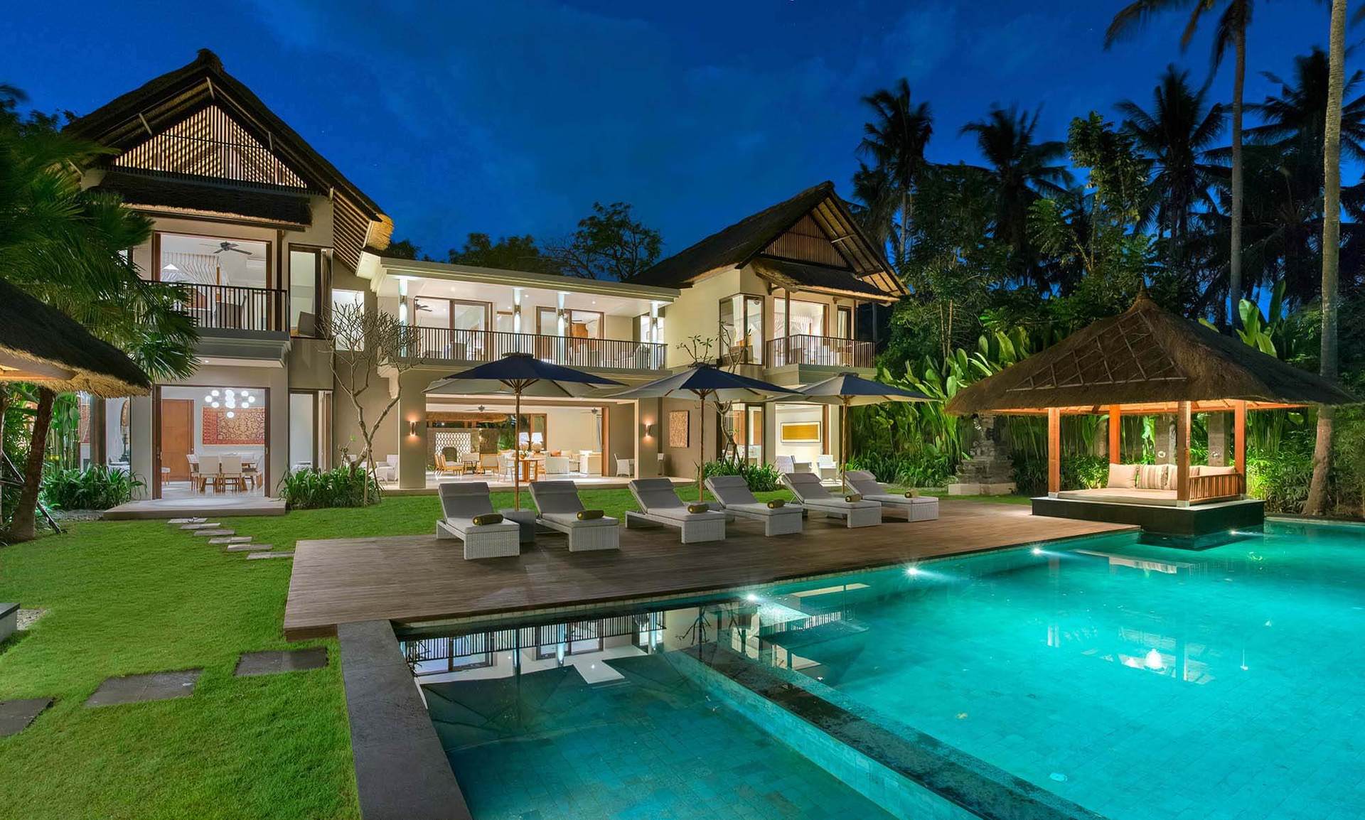 Bali'de Sahile Yakın Lüks Villa Kiralama, Bali Villa 1130