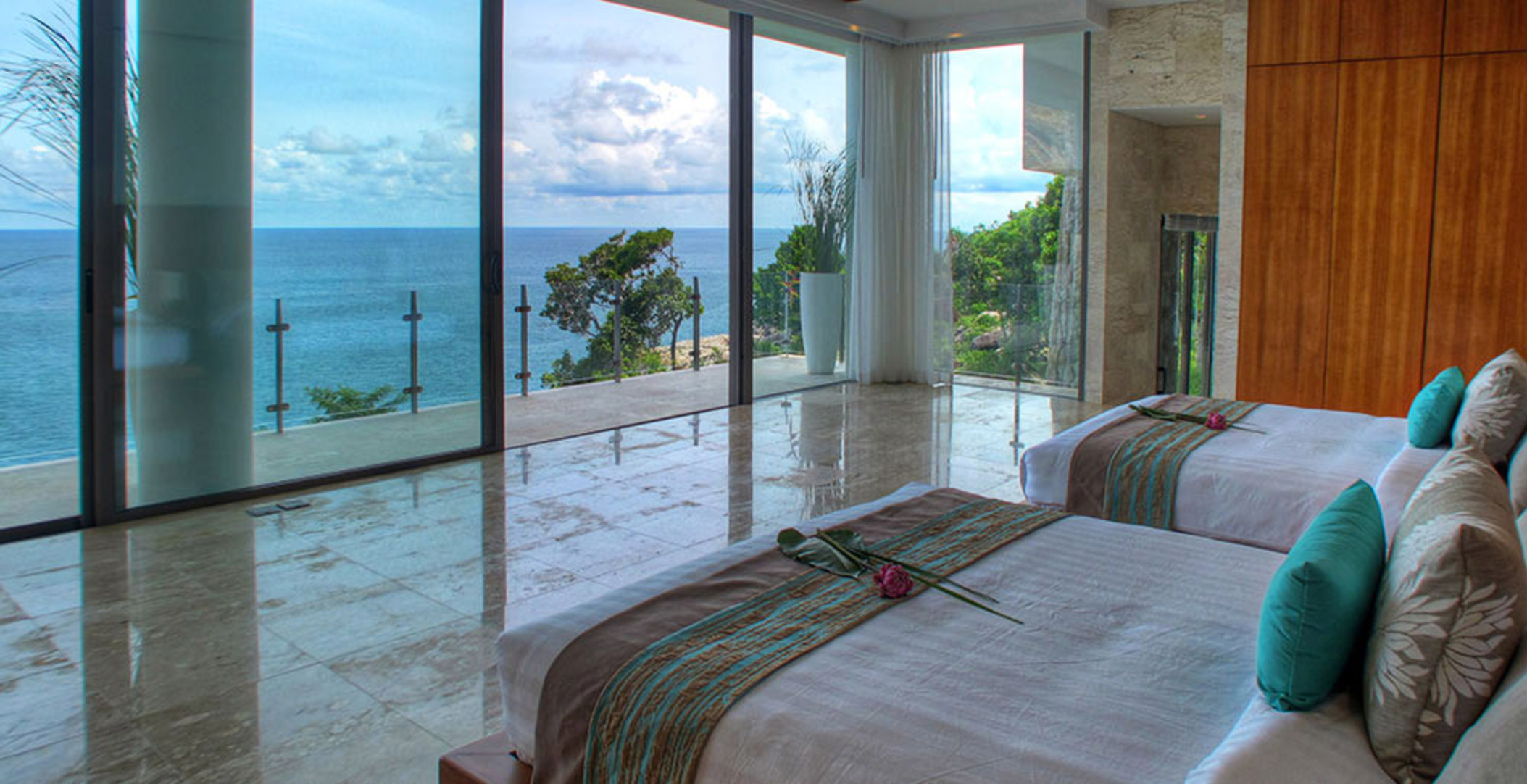 Sonunda Siz ve Arkadaşlarınız 7/24 Konsiyerjli Lüks Bir Villa Kiralayabilirsiniz, Phuket Villa 1011