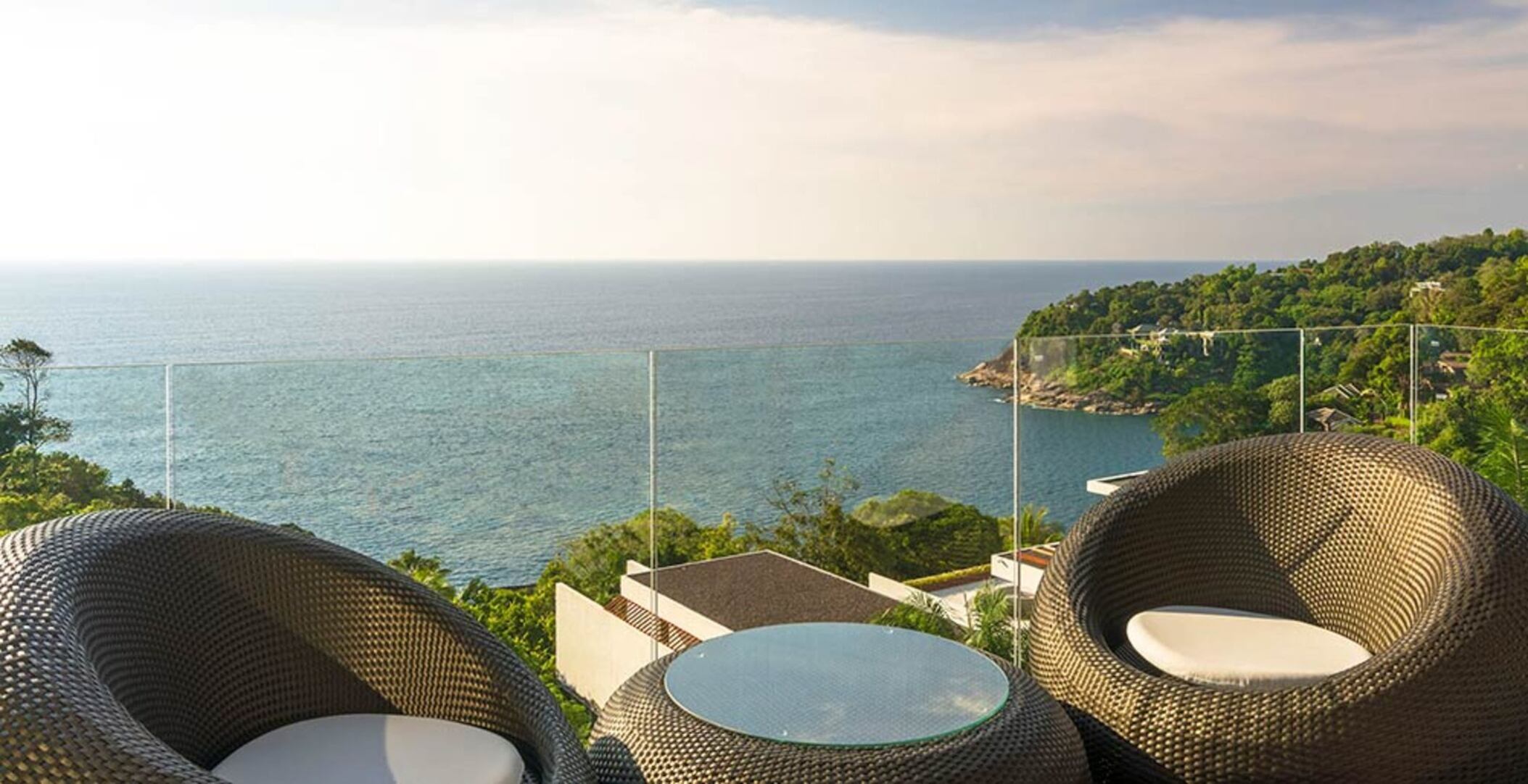 Bu 5 Yıldızlı, Phuket Villa 1029'da kalırken Phuket'te Lüks Bir Tatil Deneyimi