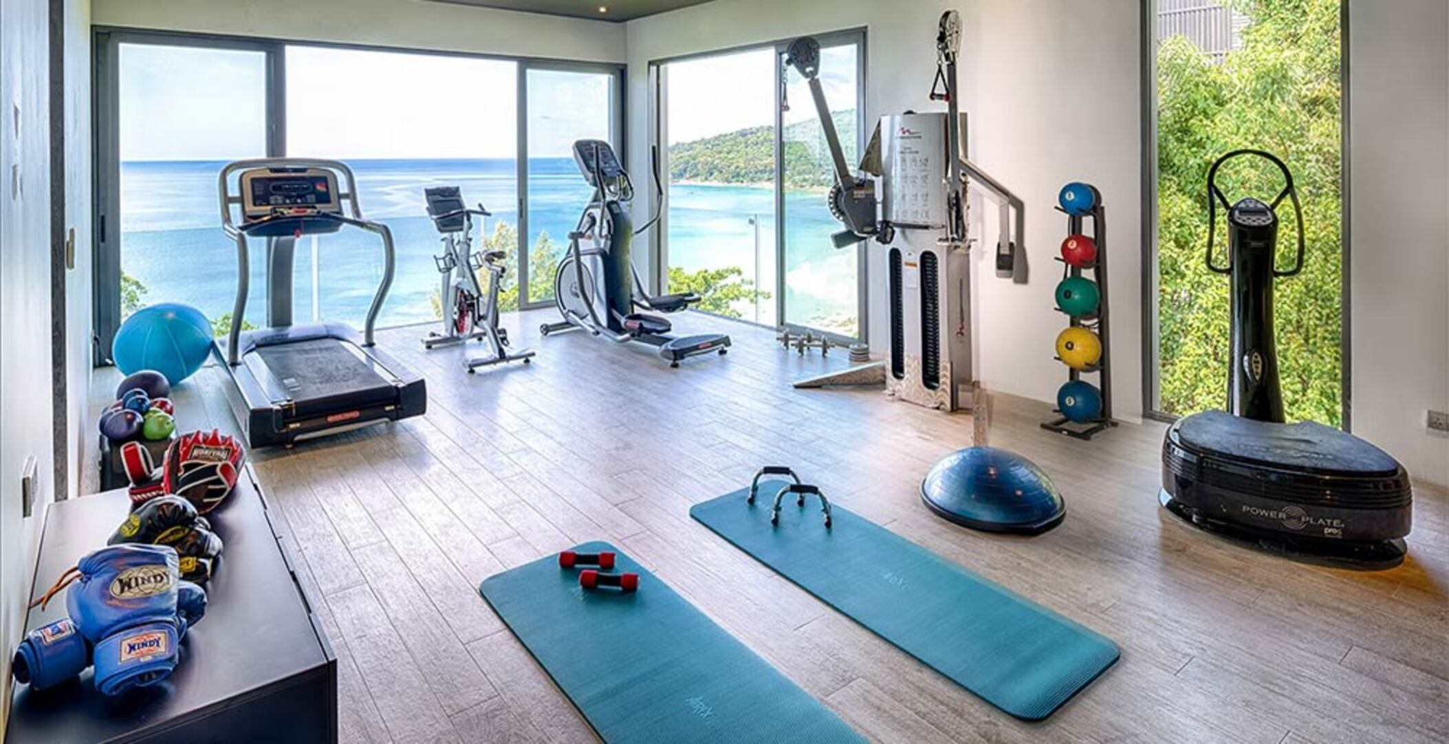 Bu Lüks Phuket Villa 1032'de kalırken Nihai Tatili Deneyimleyin