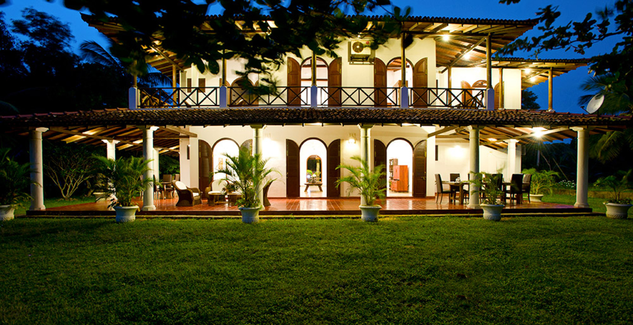 Bu Güzel Villa, Ocean's Edge Villa'da kalırken Sri Lanka'da Lüks Bir Tatil Deneyimi