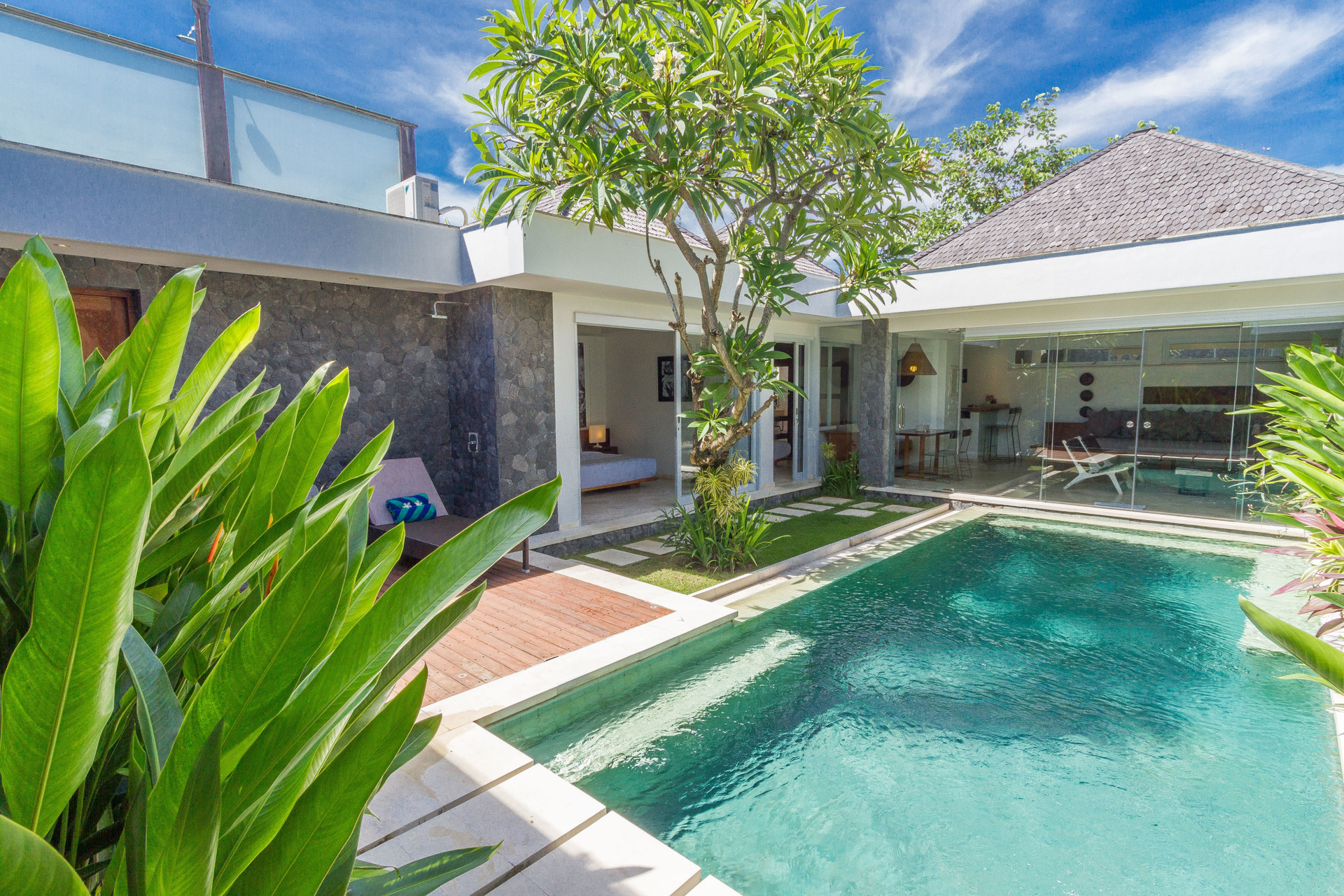 Seminyak'ta Kendi Özel Lüks Tatil Villanızı Temel Otelden Daha Azına Nasıl Kiralarsınız, Bali Villa 1146