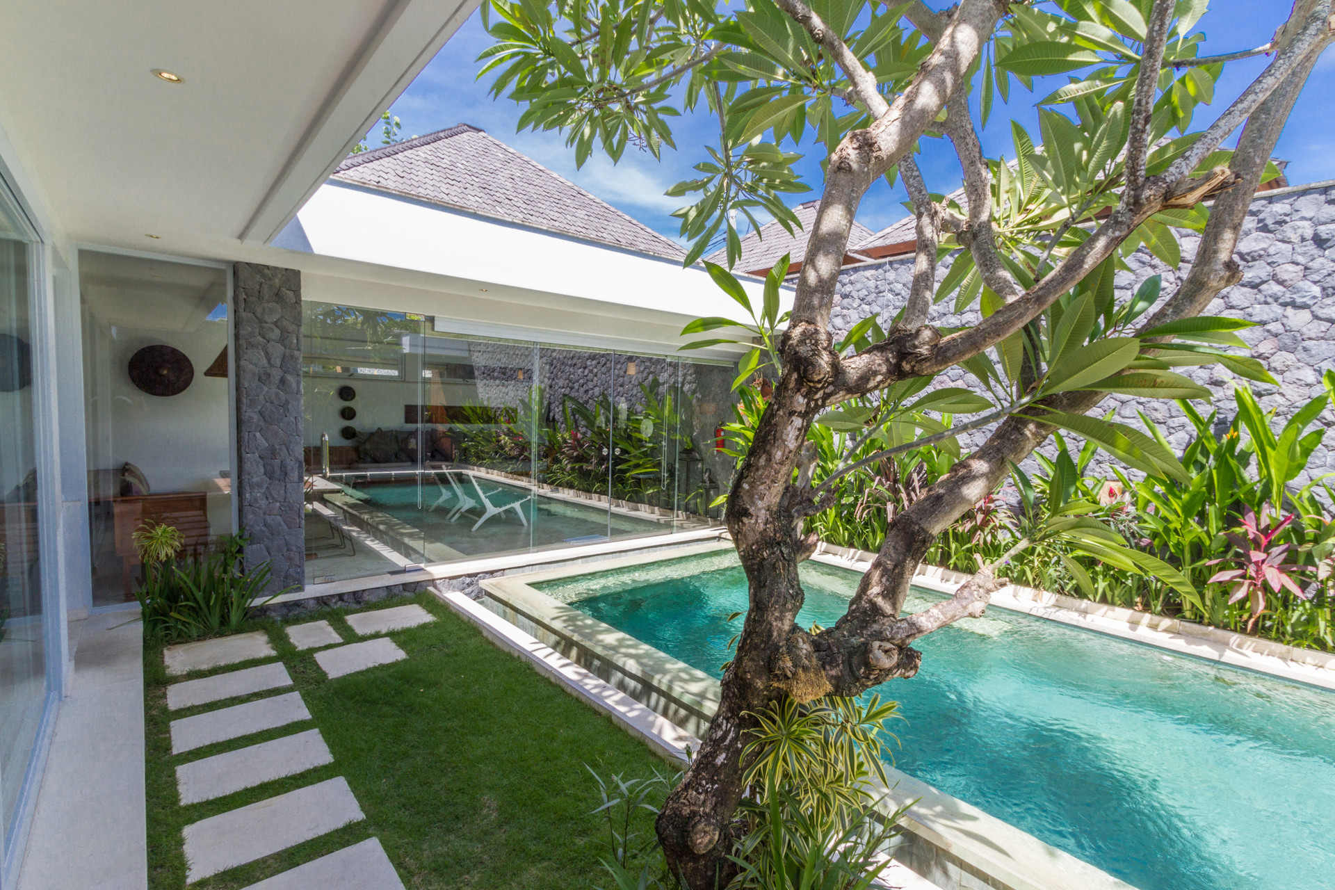 Seminyak'ta Kendi Özel Lüks Tatil Villanızı Temel Otelden Daha Azına Nasıl Kiralarsınız, Bali Villa 1146