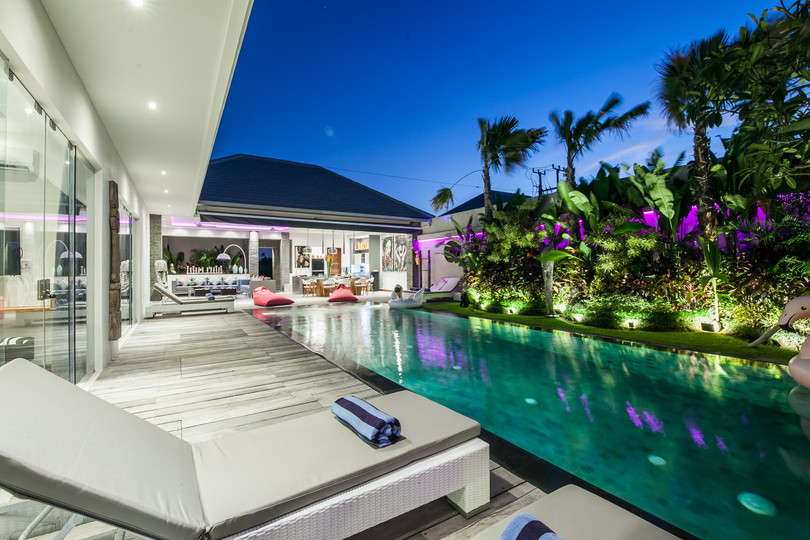 Resim Seminyak'ta Standart Otel Fiyatının Altına Lüks 5 Yıldızlı Villa Tatilinin Keyfini Çıkarmak, Bali Villa 1149