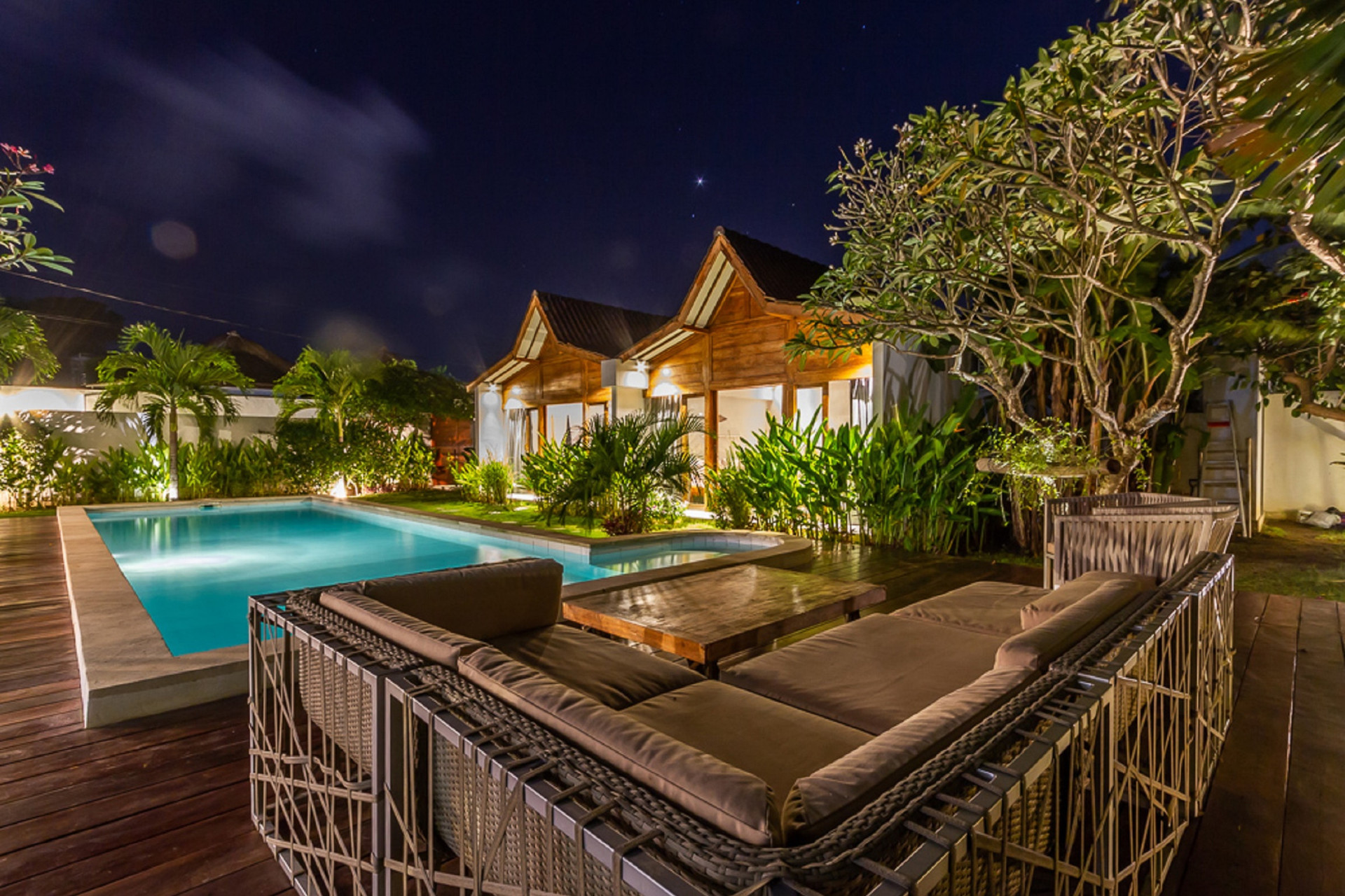 Sonunda, Seminyak'ta Kendi 5 Yıldızlı Özel Villanızı Uygun Fiyata Kiralayın, Bali Villa 1153
