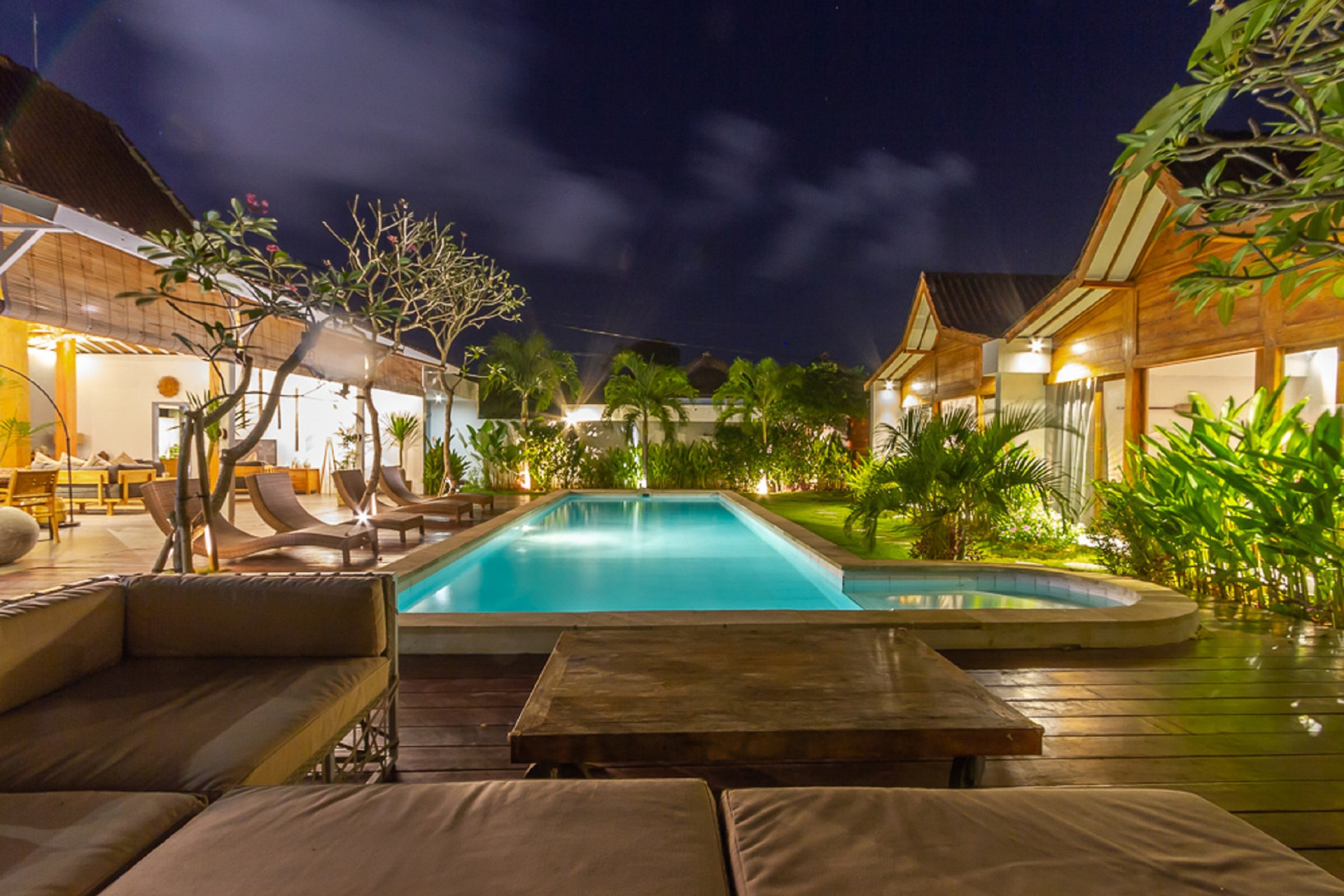 Sonunda, Seminyak'ta Kendi 5 Yıldızlı Özel Villanızı Uygun Fiyata Kiralayın, Bali Villa 1153