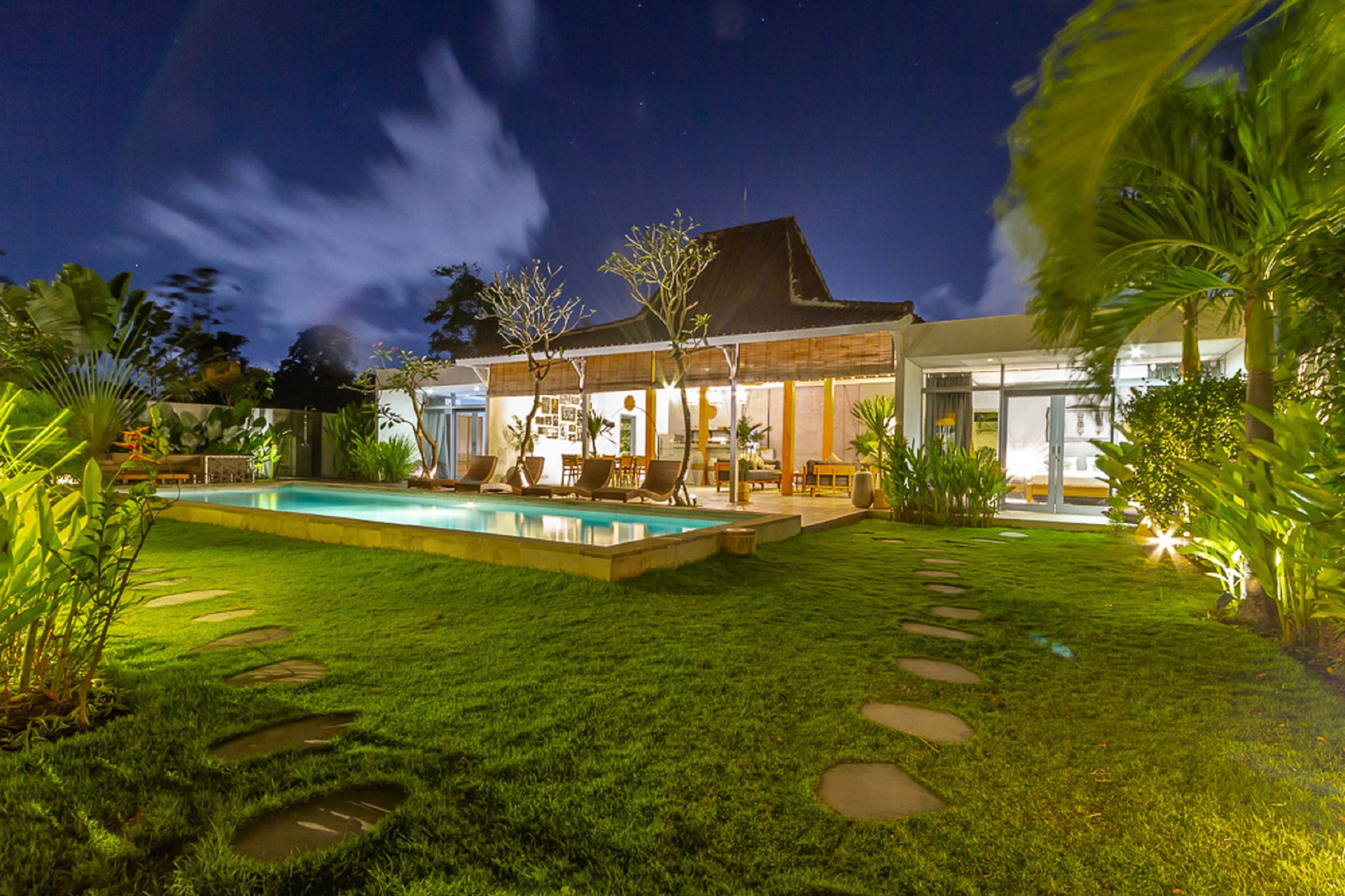 Sonunda, Seminyak'ta Kendi 5 Yıldızlı Özel Villanızı Uygun Fiyata Kiralayın, Bali Villa 1153