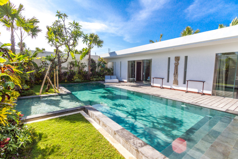 Sonunda, Seminyak'ta Kendi 5 Yıldızlı Özel Villanızı Uygun Fiyata Kiralayın, Bali Villa 1155