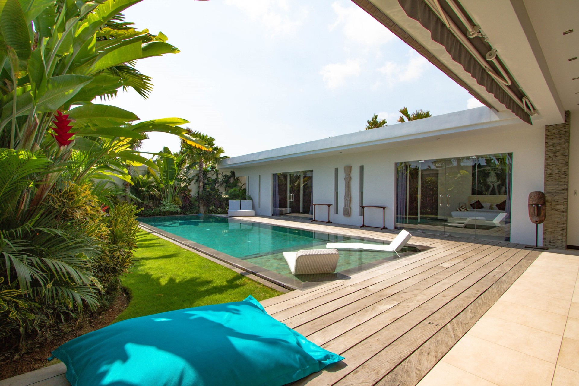 Seminyak'ta Özel Havuzlu ve Tam Personelli Özel Tatil Villanızı Kiralamak İçin Eksiksiz Kılavuz, Bali Villa 1156