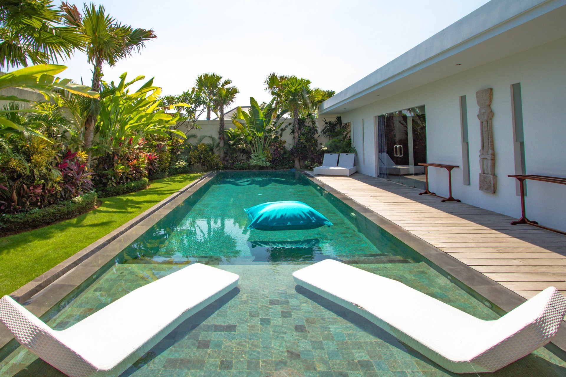 Seminyak'ta Özel Havuzlu ve Tam Personelli Özel Tatil Villanızı Kiralamak İçin Eksiksiz Kılavuz, Bali Villa 1156