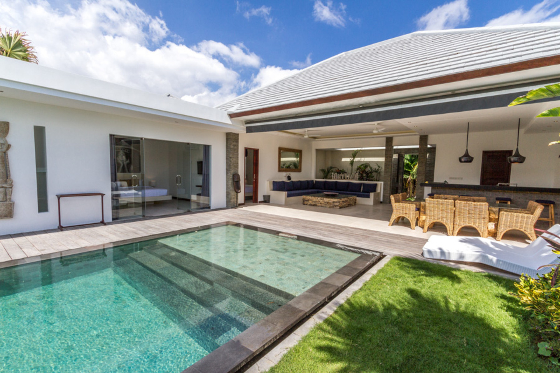 Seminyak'ta Özel Havuzlu ve Tam Personelli Özel Tatil Villanızı Kiralamak İçin Eksiksiz Kılavuz, Bali Villa 1156