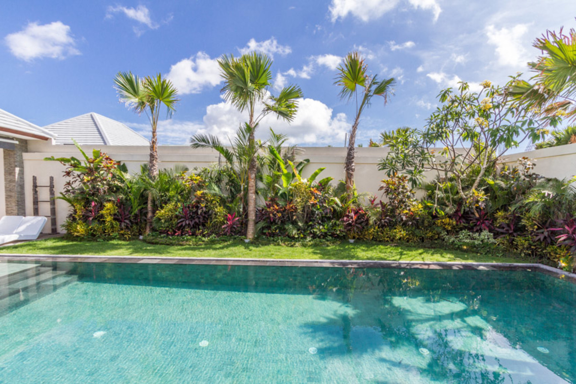Seminyak'ta Özel Havuzlu ve Tam Personelli Özel Tatil Villanızı Kiralamak İçin Eksiksiz Kılavuz, Bali Villa 1156