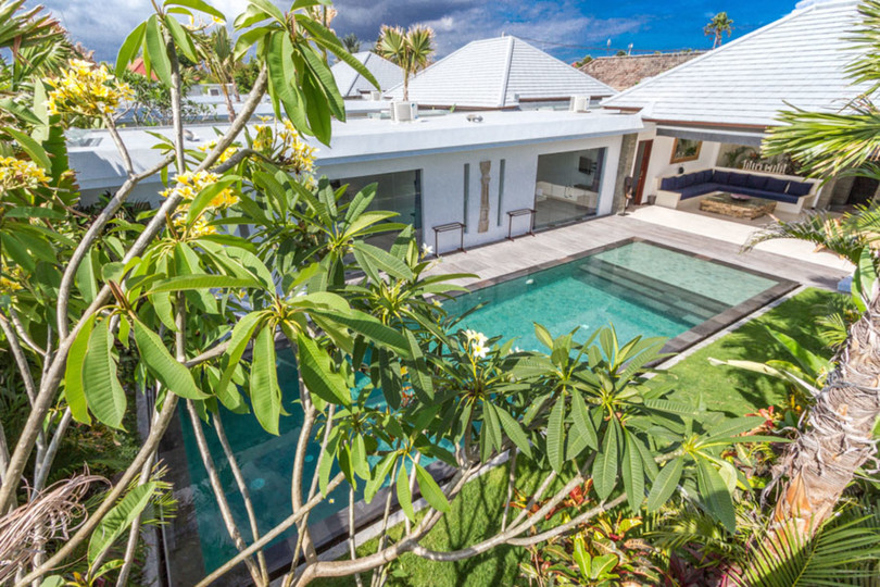 Seminyak'ta Özel Havuzlu ve Tam Personelli Özel Tatil Villanızı Kiralamak İçin Eksiksiz Kılavuz, Bali Villa 1156