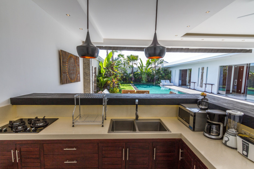 Seminyak'ta Özel Havuzlu ve Tam Personelli Özel Tatil Villanızı Kiralamak İçin Eksiksiz Kılavuz, Bali Villa 1156