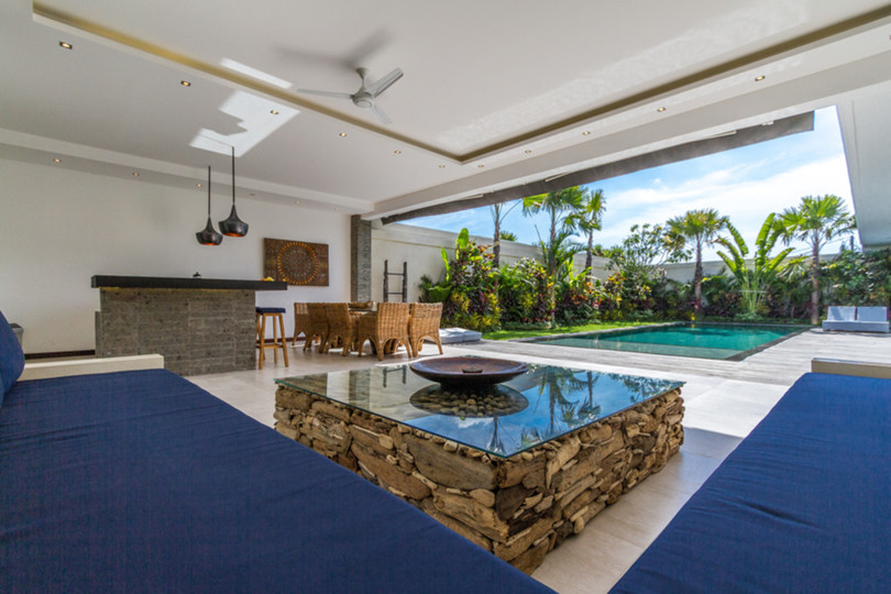 Seminyak'ta Özel Havuzlu ve Tam Personelli Özel Tatil Villanızı Kiralamak İçin Eksiksiz Kılavuz, Bali Villa 1156